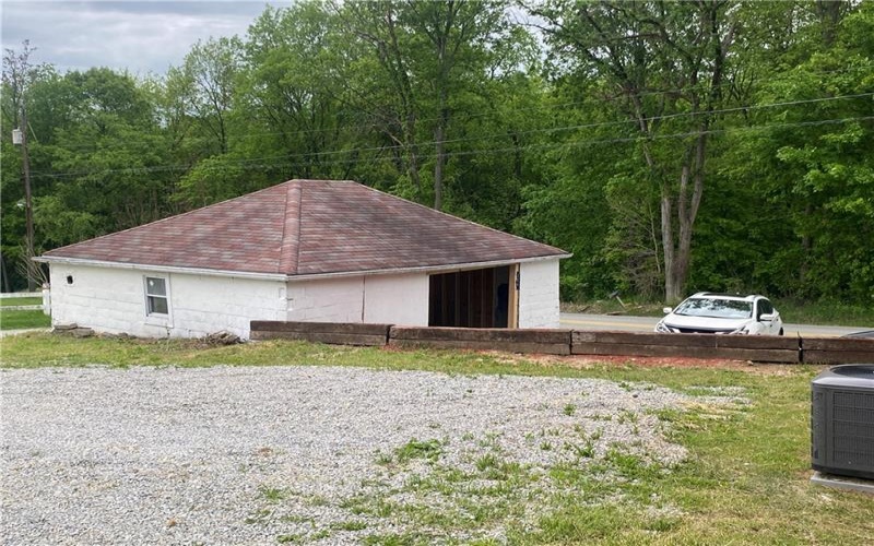348 Smithfield Masontown Rd, Smithfield, 15478, 3 Bedrooms Bedrooms, ,2 BathroomsBathrooms,Residential,For Sale,Smithfield Masontown Rd,1701060