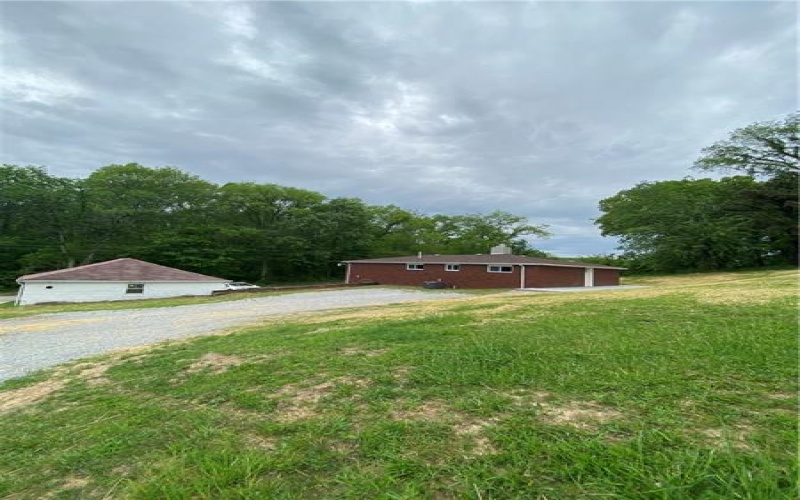 348 Smithfield Masontown Rd, Smithfield, 15478, 3 Bedrooms Bedrooms, ,2 BathroomsBathrooms,Residential,For Sale,Smithfield Masontown Rd,1701060