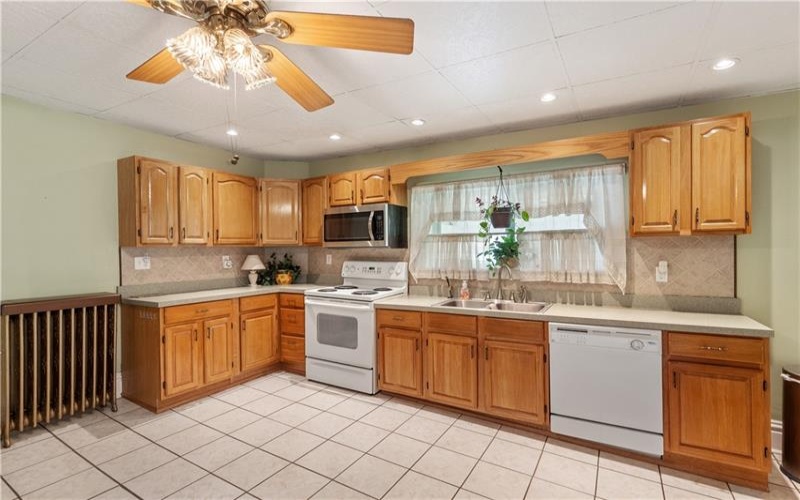 373 Searights Herbert Rd, Uniontown, 15401, 3 Bedrooms Bedrooms, 6 Rooms Rooms,2 BathroomsBathrooms,Residential,For Sale,Searights Herbert Rd,1701088