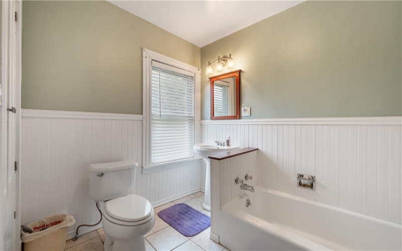 373 Searights Herbert Rd, Uniontown, 15401, 3 Bedrooms Bedrooms, 6 Rooms Rooms,2 BathroomsBathrooms,Residential,For Sale,Searights Herbert Rd,1701088