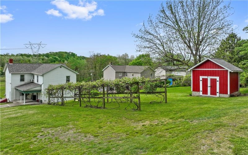 373 Searights Herbert Rd, Uniontown, 15401, 3 Bedrooms Bedrooms, 6 Rooms Rooms,2 BathroomsBathrooms,Residential,For Sale,Searights Herbert Rd,1701088