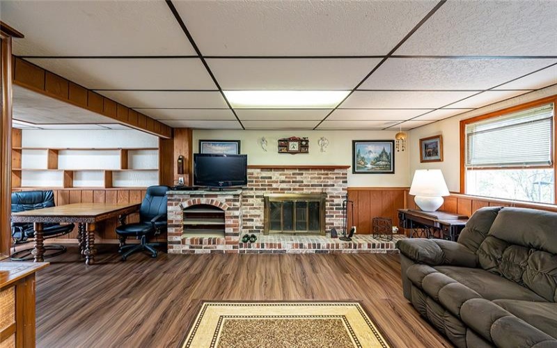 204 FOSTERVILLE, GREENSBURG, 15601, 3 Bedrooms Bedrooms, 10 Rooms Rooms,1.1 BathroomsBathrooms,Residential,For Sale,FOSTERVILLE,1701109