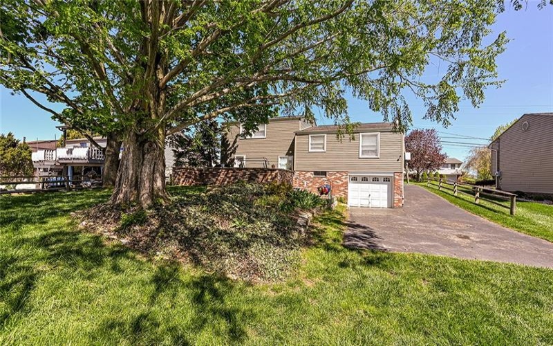 204 FOSTERVILLE, GREENSBURG, 15601, 3 Bedrooms Bedrooms, 10 Rooms Rooms,1.1 BathroomsBathrooms,Residential,For Sale,FOSTERVILLE,1701109
