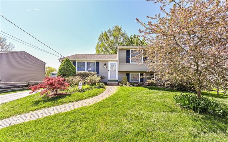 204 FOSTERVILLE, GREENSBURG, 15601, 3 Bedrooms Bedrooms, 10 Rooms Rooms,1.1 BathroomsBathrooms,Residential,For Sale,FOSTERVILLE,1701109