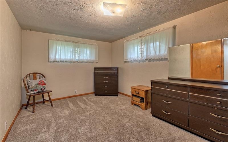 1035 Frye Road, Jeannette, 15644, 3 Bedrooms Bedrooms, 5 Rooms Rooms,1 BathroomBathrooms,Residential,For Sale,Frye Road,1701170