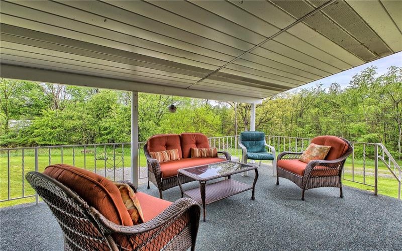 1035 Frye Road, Jeannette, 15644, 3 Bedrooms Bedrooms, 5 Rooms Rooms,1 BathroomBathrooms,Residential,For Sale,Frye Road,1701170