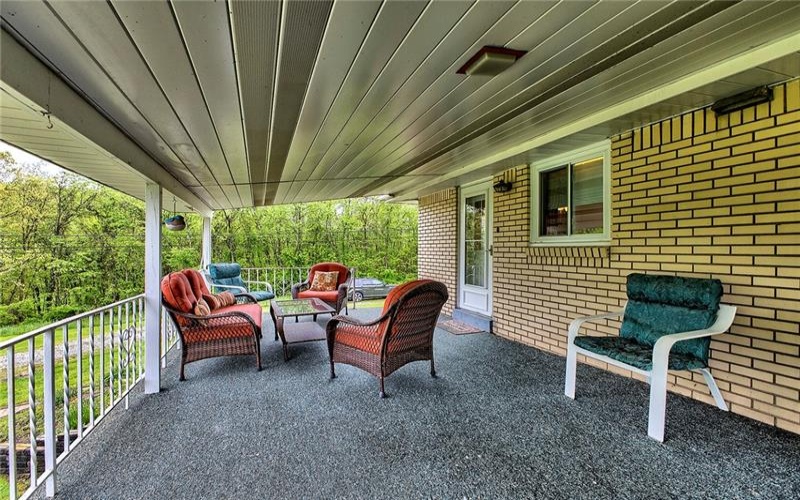 1035 Frye Road, Jeannette, 15644, 3 Bedrooms Bedrooms, 5 Rooms Rooms,1 BathroomBathrooms,Residential,For Sale,Frye Road,1701170