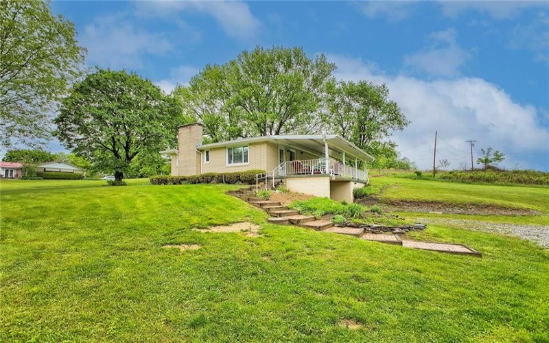 1035 Frye Road, Jeannette, 15644, 3 Bedrooms Bedrooms, 5 Rooms Rooms,1 BathroomBathrooms,Residential,For Sale,Frye Road,1701170