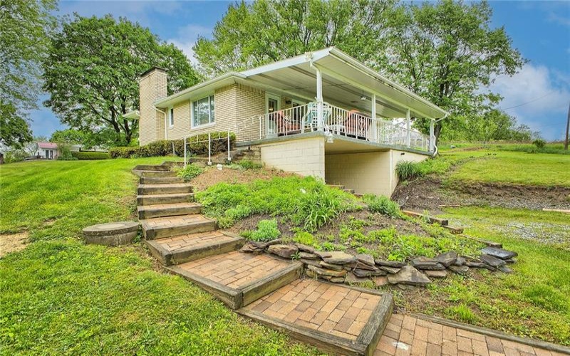 1035 Frye Road, Jeannette, 15644, 3 Bedrooms Bedrooms, 5 Rooms Rooms,1 BathroomBathrooms,Residential,For Sale,Frye Road,1701170
