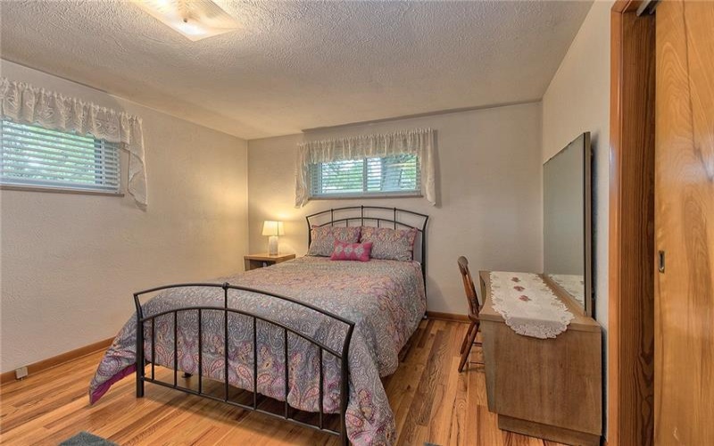 1035 Frye Road, Jeannette, 15644, 3 Bedrooms Bedrooms, 5 Rooms Rooms,1 BathroomBathrooms,Residential,For Sale,Frye Road,1701170