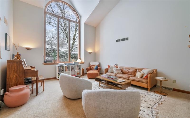 4616 WINDBROOK, Murrysville, 15668, 5 Bedrooms Bedrooms, 14 Rooms Rooms,4.1 BathroomsBathrooms,Residential,For Sale,WINDBROOK,1701196