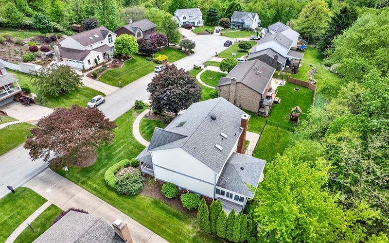 4204 Summervale Ct, Murrysville, 15668, 4 Bedrooms Bedrooms, ,2.1 BathroomsBathrooms,Residential,For Sale,Summervale Ct,1701228