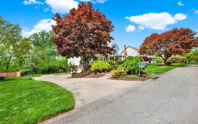 4204 Summervale Ct, Murrysville, 15668, 4 Bedrooms Bedrooms, ,2.1 BathroomsBathrooms,Residential,For Sale,Summervale Ct,1701228