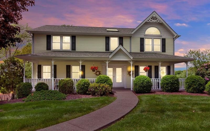 4204 Summervale Ct, Murrysville, 15668, 4 Bedrooms Bedrooms, ,2.1 BathroomsBathrooms,Residential,For Sale,Summervale Ct,1701228