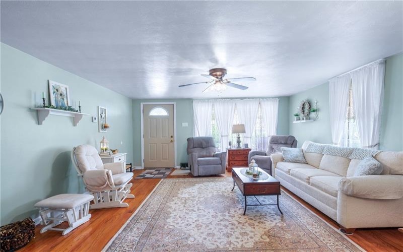 992 Cushon, 15902, 15902, 3 Bedrooms Bedrooms, 5 Rooms Rooms,1.1 BathroomsBathrooms,Residential,For Sale,Cushon,1701248