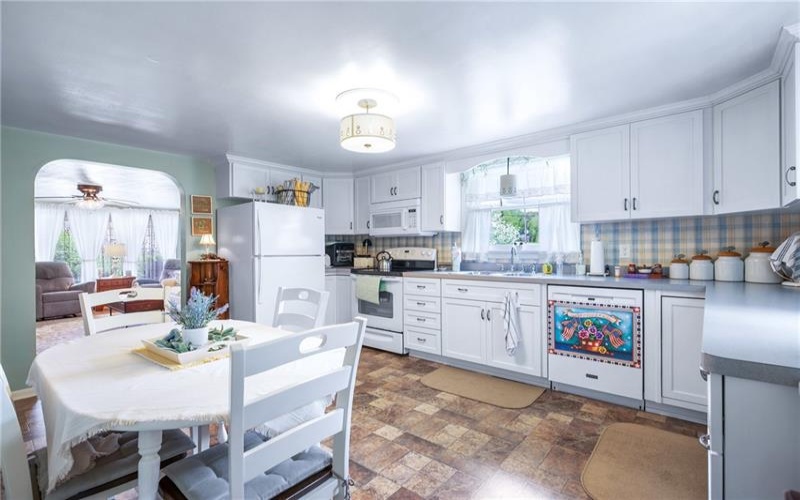 992 Cushon, 15902, 15902, 3 Bedrooms Bedrooms, 5 Rooms Rooms,1.1 BathroomsBathrooms,Residential,For Sale,Cushon,1701248