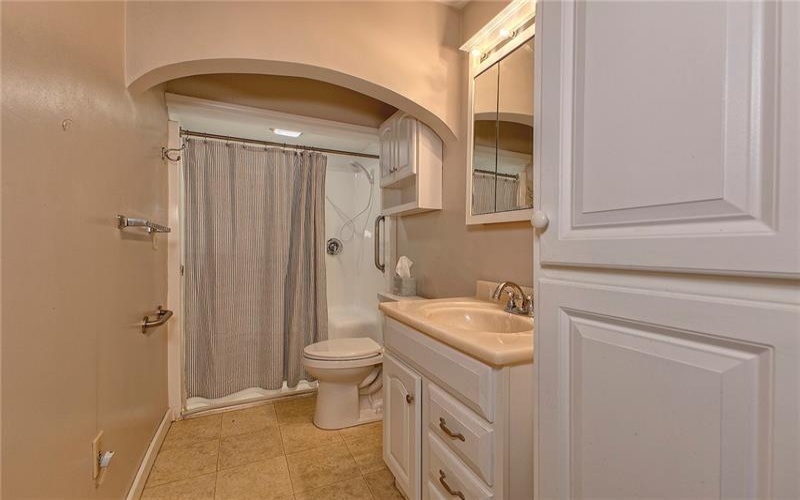 28 Monroe St, Latrobe, 15650, 3 Bedrooms Bedrooms, 8 Rooms Rooms,1 BathroomBathrooms,Residential,For Sale,Monroe St,1701311