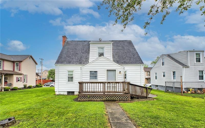 28 Monroe St, Latrobe, 15650, 3 Bedrooms Bedrooms, 8 Rooms Rooms,1 BathroomBathrooms,Residential,For Sale,Monroe St,1701311