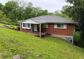 160 Skellytown Rd, Irwin, 15642, 3 Bedrooms Bedrooms, ,1 BathroomBathrooms,Residential,For Sale,Skellytown Rd,1701320