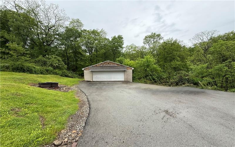 160 Skellytown Rd, Irwin, 15642, 3 Bedrooms Bedrooms, ,1 BathroomBathrooms,Residential,For Sale,Skellytown Rd,1701320