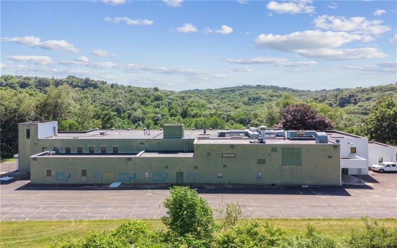 520 Pleasant Valley Rd, Trafford, 15085, ,Commercial-industrial-business,For Sale,Pleasant Valley Rd,1709887