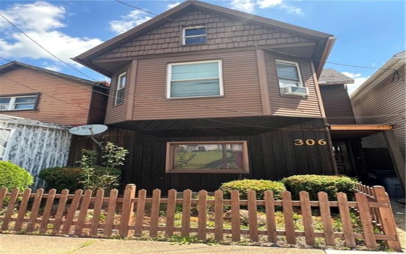 306 & 308 Fallowfield Ave, Charleroi, 15022, 6 Bedrooms Bedrooms, ,4.1 BathroomsBathrooms,Residential,For Sale,Fallowfield Ave,1710227