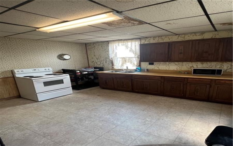 306 & 308 Fallowfield Ave, Charleroi, 15022, ,Commercial-industrial-business,For Sale,Fallowfield Ave,1710410