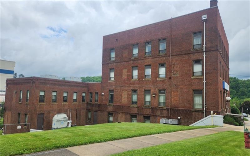 132 Lincoln Avenue, Vandergrift, 15690, ,Commercial-industrial-business,For Sale,Lincoln Avenue,1710447