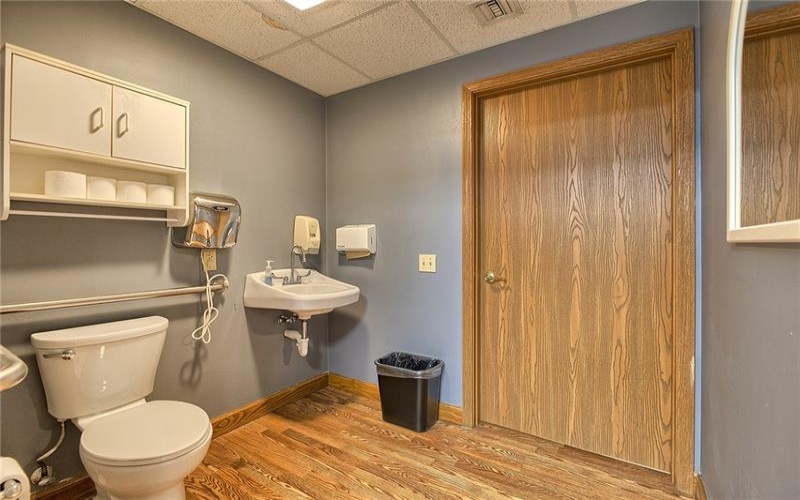 911 Ligonier Street, Suite 205, Latrobe, 15650, ,Commercial-industrial-business,For Sale,Ligonier Street, Suite 205,1710523