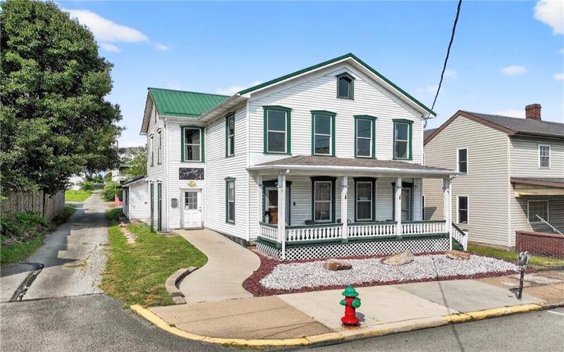 320 Main St, Mt Pleasant, 15666, ,Commercial-industrial-business,For Sale,Main St,1720991