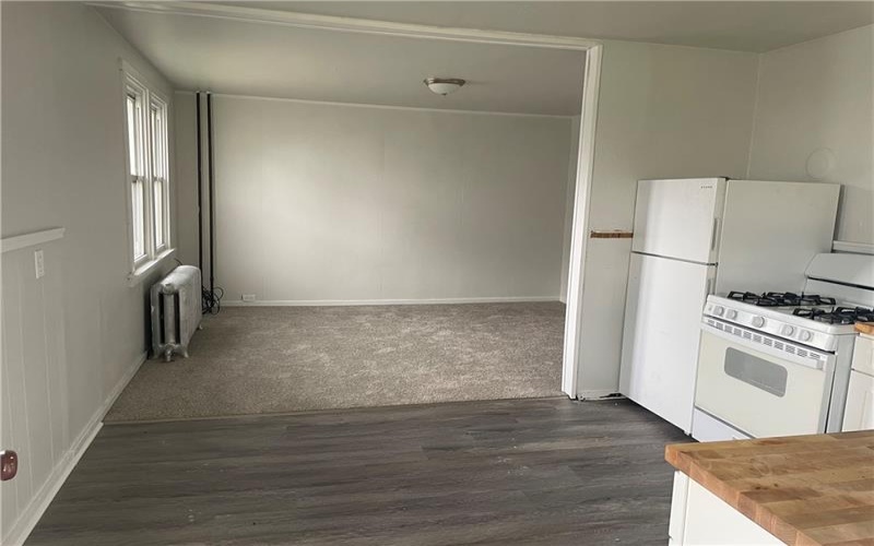 36 Lincoln Ave, Irwin, 15642, 1 Bedroom Bedrooms, ,1 BathroomBathrooms,Lease,For Rent,Lincoln Ave,1710640