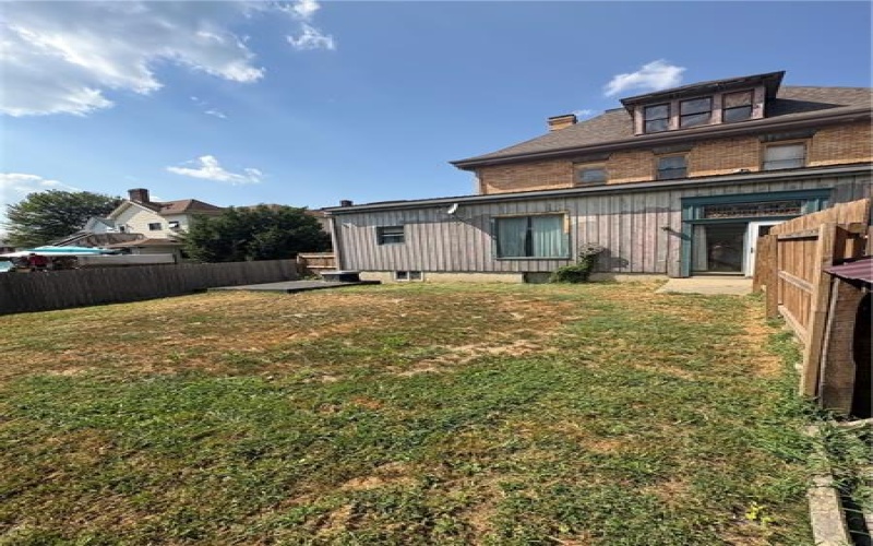 214 Fairview Ave, Connellsville, 15425, ,Multi-unit,For Sale,Fairview Ave,1710651