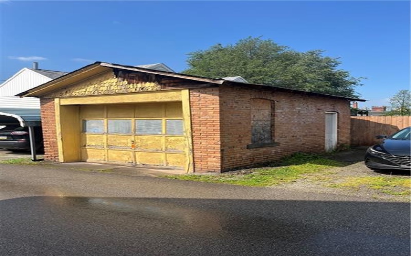 214 Fairview Ave, Connellsville, 15425, ,Multi-unit,For Sale,Fairview Ave,1710651