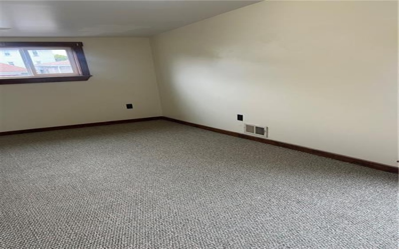 400 Olive Ave, North Charleroi, 15022, 3 Bedrooms Bedrooms, 7 Rooms Rooms,1 BathroomBathrooms,Residential,For Sale,Olive Ave,1721211