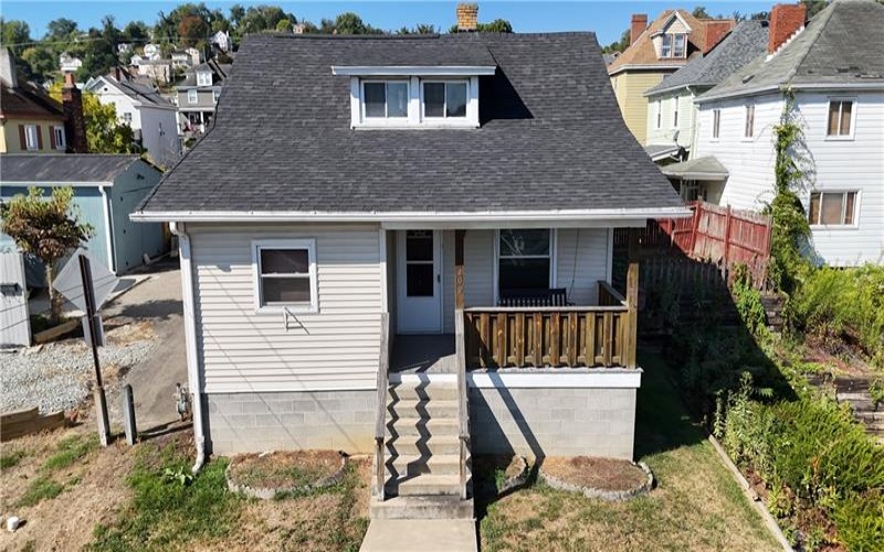 400 Olive Ave, North Charleroi, 15022, 3 Bedrooms Bedrooms, 7 Rooms Rooms,1 BathroomBathrooms,Residential,For Sale,Olive Ave,1721211