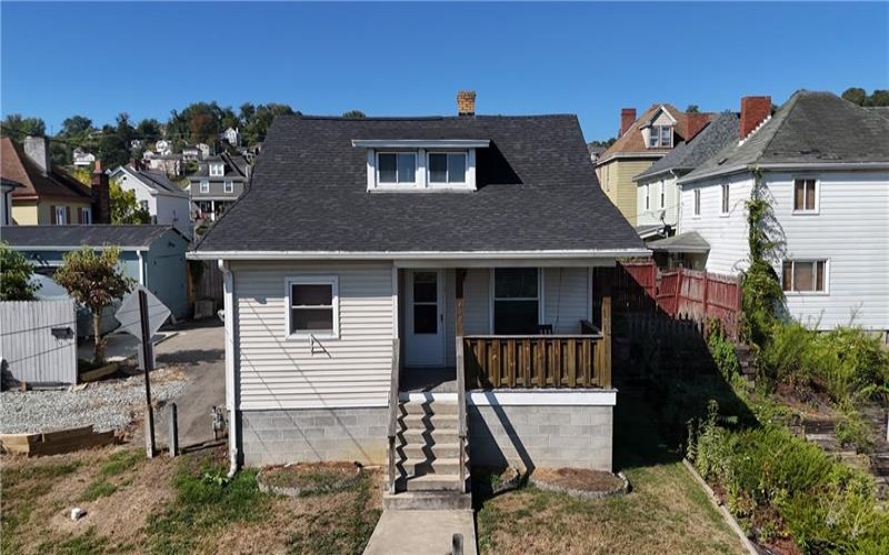 400 Olive Ave, North Charleroi, 15022, 3 Bedrooms Bedrooms, 7 Rooms Rooms,1 BathroomBathrooms,Residential,For Sale,Olive Ave,1721211