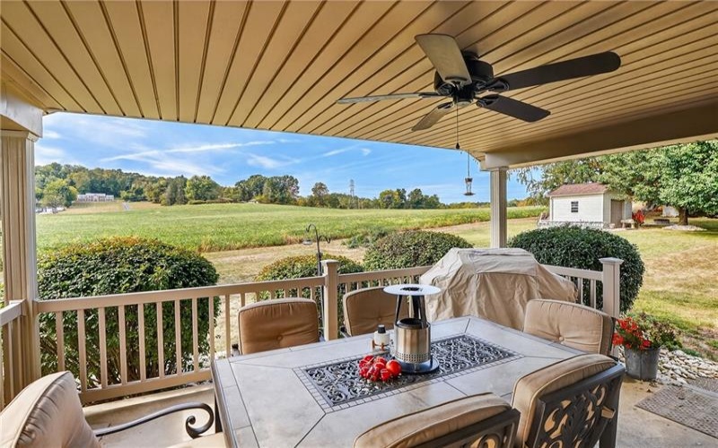 17 Mulberry Ct, Coal Center, 15423, 4 Bedrooms Bedrooms, 8 Rooms Rooms,2.1 BathroomsBathrooms,Residential,For Sale,Mulberry Ct,1721214
