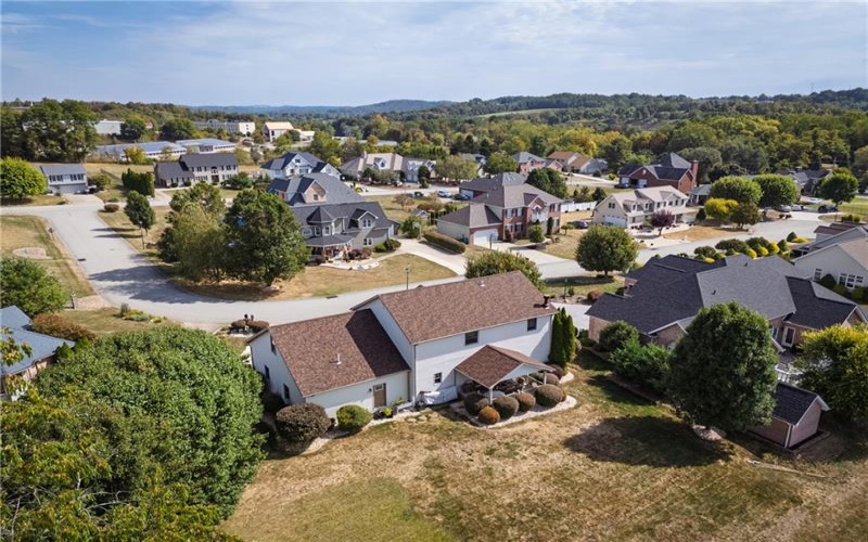 17 Mulberry Ct, Coal Center, 15423, 4 Bedrooms Bedrooms, 8 Rooms Rooms,2.1 BathroomsBathrooms,Residential,For Sale,Mulberry Ct,1721214
