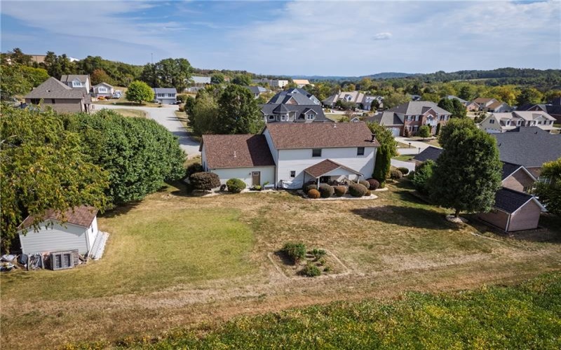 17 Mulberry Ct, Coal Center, 15423, 4 Bedrooms Bedrooms, 8 Rooms Rooms,2.1 BathroomsBathrooms,Residential,For Sale,Mulberry Ct,1721214