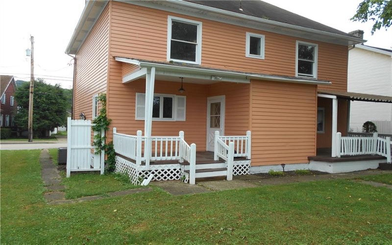 321 4th St, Derry, 15627, 4 Bedrooms Bedrooms, 9 Rooms Rooms,1.1 BathroomsBathrooms,Residential,For Sale,4th St,1710878