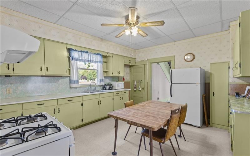 626 Sterner St, Confluence, 15424, 3 Bedrooms Bedrooms, ,2 BathroomsBathrooms,Residential,For Sale,Sterner St,1721387
