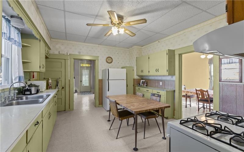 626 Sterner St, Confluence, 15424, 3 Bedrooms Bedrooms, ,2 BathroomsBathrooms,Residential,For Sale,Sterner St,1721387
