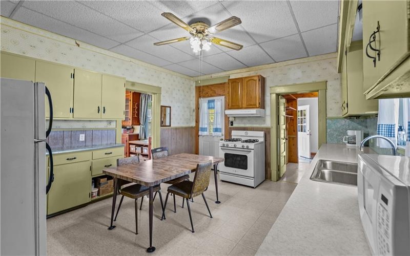 626 Sterner St, Confluence, 15424, 3 Bedrooms Bedrooms, ,2 BathroomsBathrooms,Residential,For Sale,Sterner St,1721387