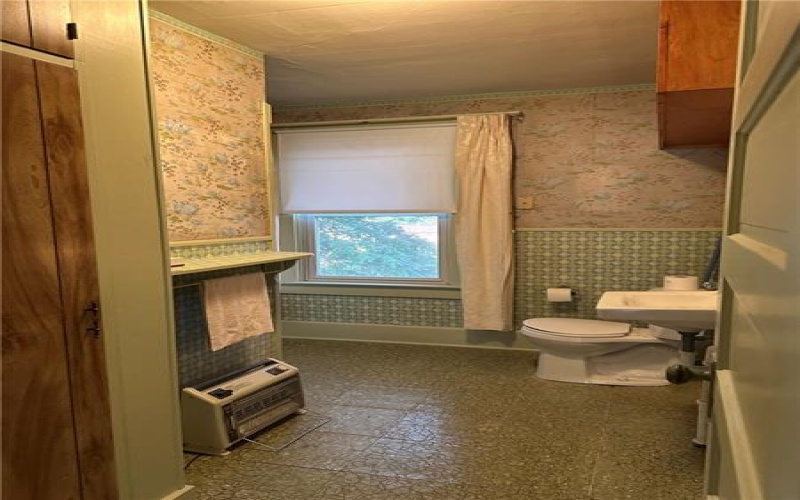 626 Sterner St, Confluence, 15424, 3 Bedrooms Bedrooms, ,2 BathroomsBathrooms,Residential,For Sale,Sterner St,1721387