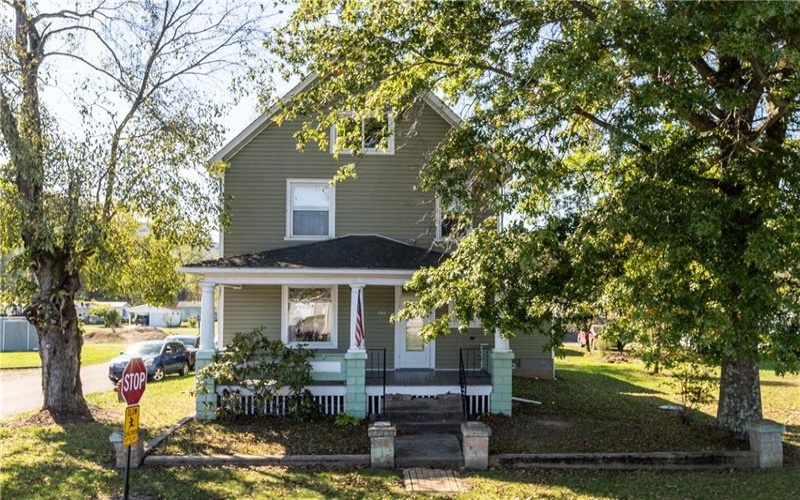 626 Sterner St, Confluence, 15424, 3 Bedrooms Bedrooms, ,2 BathroomsBathrooms,Residential,For Sale,Sterner St,1721387