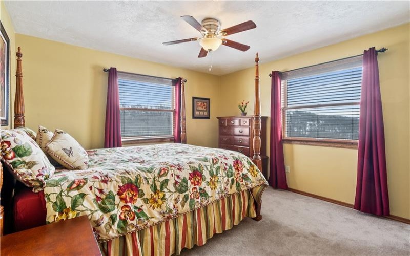 291 Annuity Dr, Washington, 15301, 4 Bedrooms Bedrooms, 11 Rooms Rooms,2.1 BathroomsBathrooms,Residential,For Sale,Annuity Dr,1721432
