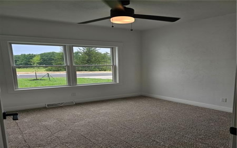 816 TENTH St, Youngwood, 15697, 2 Bedrooms Bedrooms, ,3 BathroomsBathrooms,Residential,For Sale,TENTH St,1711421