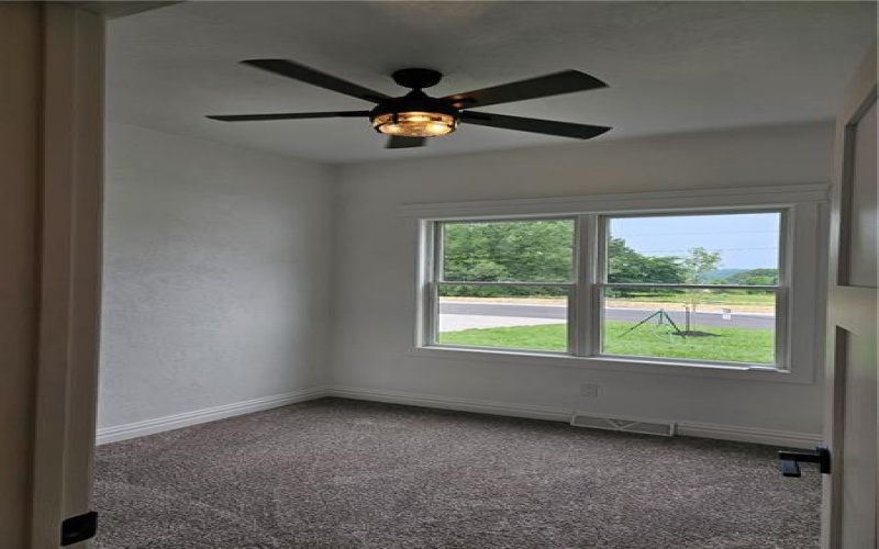 816 TENTH St, Youngwood, 15697, 2 Bedrooms Bedrooms, ,3 BathroomsBathrooms,Residential,For Sale,TENTH St,1711421