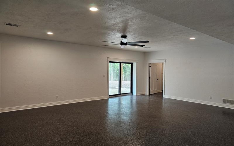 816 TENTH St, Youngwood, 15697, 2 Bedrooms Bedrooms, ,3 BathroomsBathrooms,Residential,For Sale,TENTH St,1711421