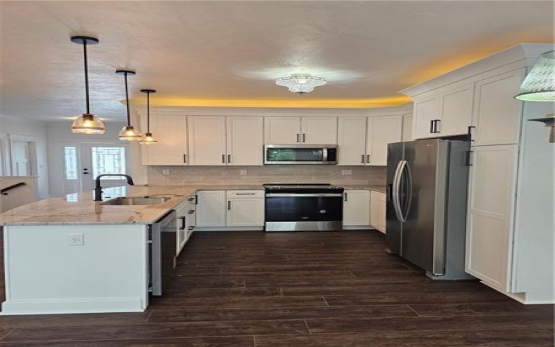 816 TENTH St, Youngwood, 15697, 2 Bedrooms Bedrooms, ,3 BathroomsBathrooms,Residential,For Sale,TENTH St,1711421